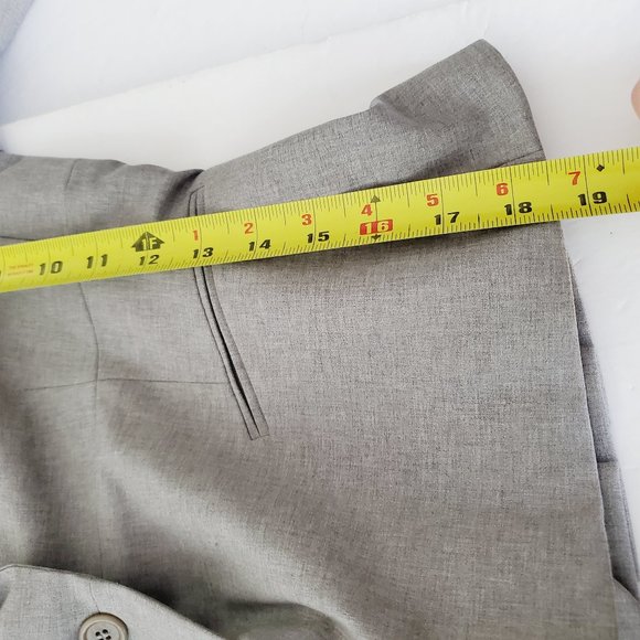 BCBG Grey Wool Pleated Back Tailored Blazer - Picture 12 of 12